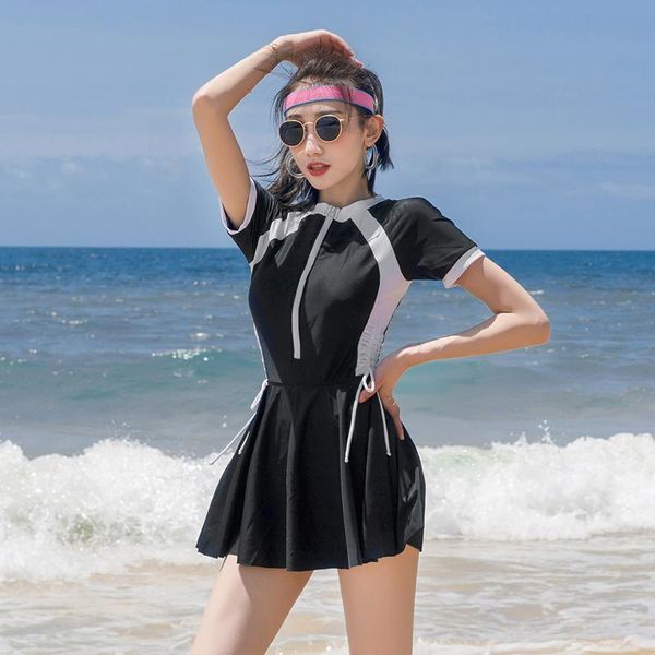 one-piece suits 2021 women one piece beach wear sport swimsuit swim skirt zipper padded est summer bathing suit sexy
one-piece suits 2021 women one piece beach wear sport swimsuit swim skirt zipper padded est summer bathing suit sexy