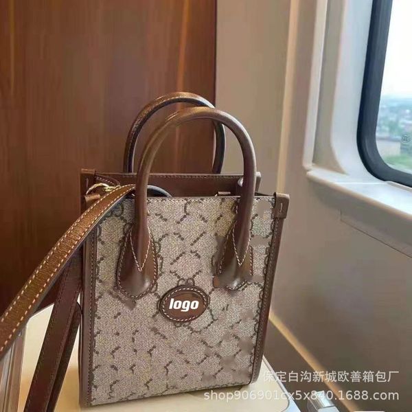 70% off purse autumn and winter new mini tote bag star same one shoulder messenger bag hand fashion mobile phone
70% off purse autumn and winter new mini tote bag star same one shoulder messenger bag hand fashion mobile phone