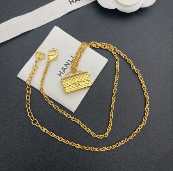 gold diamond lattice bag clavicle small fragrance c home antique celebrity neck chain ins fashion necklace, Silver
gold diamond lattice bag clavicle small fragrance c home antique celebrity neck chain ins fashion necklace, Silver