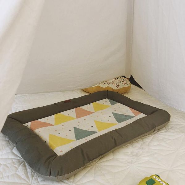 kennels & pens ice silk mat pet cat small and medium-sized dog universal cooling nest
kennels & pens ice silk mat pet cat small and medium-sized dog universal cooling nest