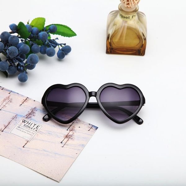 sunglasses cartoon lovely kids flash crystal heart shape frame girls children sun glasses round street beat baby eyeglasses, Blue
sunglasses cartoon lovely kids flash crystal heart shape frame girls children sun glasses round street beat baby eyeglasses, Blue