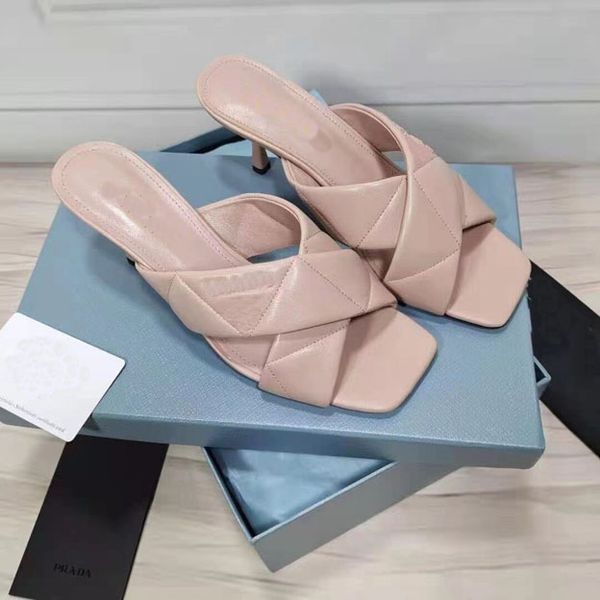 classic women's shoes cross thick heel slippers leather flat 6.5cmsandals fashion slide original box 35-41, Black
classic women's shoes cross thick heel slippers leather flat 6.5cmsandals fashion slide original box 35-41, Black