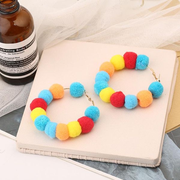 hoop & huggie style ladies' personality european and american color hair ball circles exaggerated fashion retro earrings, Golden;silver
hoop & huggie style ladies' personality european and american color hair ball circles exaggerated fashion retro earrings, Golden;silver