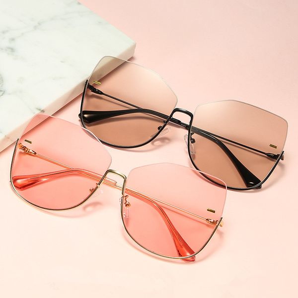 2021 fashion brand design sunglasses half frame metal frame glasses women travel elegant retro luxury mens sunglasses uv400
2021 fashion brand design sunglasses half frame metal frame glasses women travel elegant retro luxury mens sunglasses uv400
