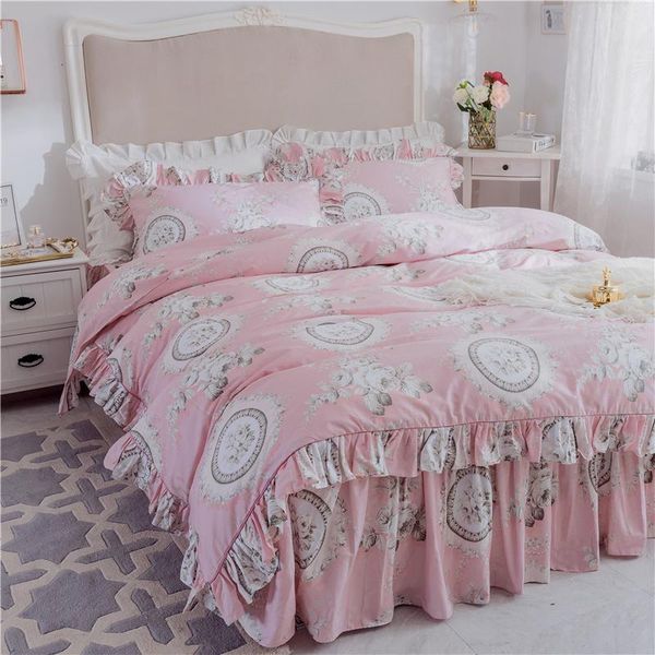 luxury duvet cover ruffle set king twin size 3pcs set geometrical american bedding sets pink flower bed skirt
luxury duvet cover ruffle set king twin size 3pcs set geometrical american bedding sets pink flower bed skirt
