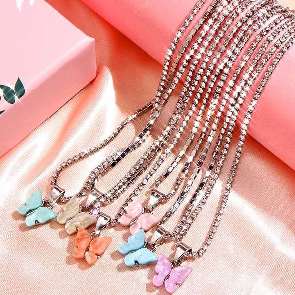 designer necklace exquisite butterfly pendant for women luxury shiny crystal rhinestone choker fashion charm jewelry, Silver
designer necklace exquisite butterfly pendant for women luxury shiny crystal rhinestone choker fashion charm jewelry, Silver