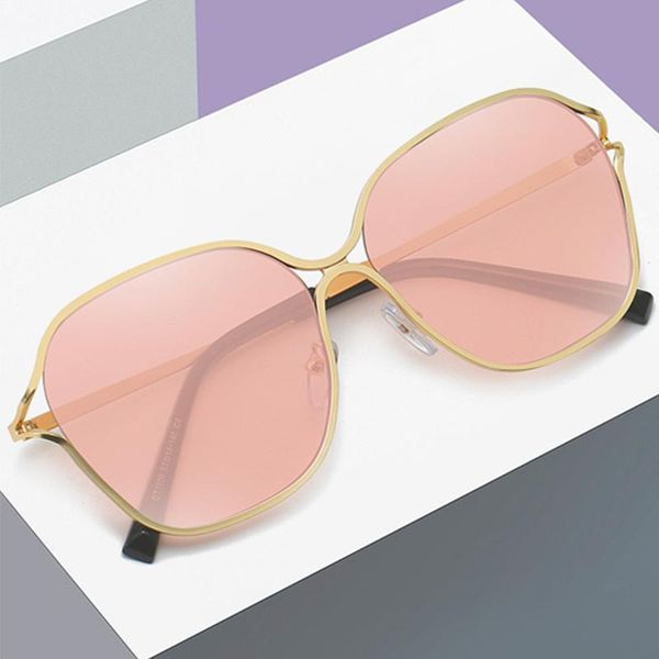 sunglasses fashion hollow stainless steel sun glasses trend ocean film modern women can be street shooting travel zonnebril, White;black
sunglasses fashion hollow stainless steel sun glasses trend ocean film modern women can be street shooting travel zonnebril, White;black