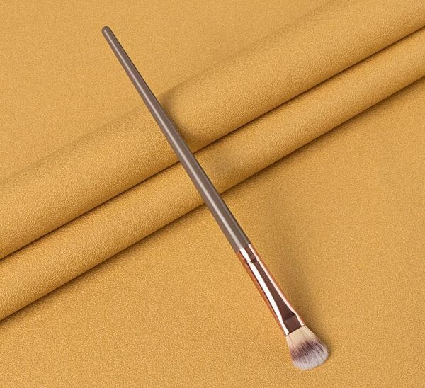 makeup brushes tools single large eyeshadow brush plastic handle aluminum tube man-made fiber
makeup brushes tools single large eyeshadow brush plastic handle aluminum tube man-made fiber