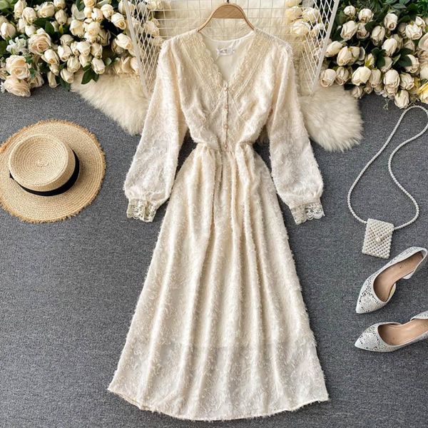 2021 spring autumn long sleeve lace splicing party dress women v-neck buttons slim a-line tassels casual dress, Black;gray
2021 spring autumn long sleeve lace splicing party dress women v-neck buttons slim a-line tassels casual dress, Black;gray