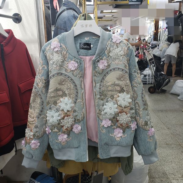 woman short jacket 2021 autumn new frizzy female industry embroidered flower zipper cut women's coats hbpb, Black;brown
woman short jacket 2021 autumn new frizzy female industry embroidered flower zipper cut women's coats hbpb, Black;brown
