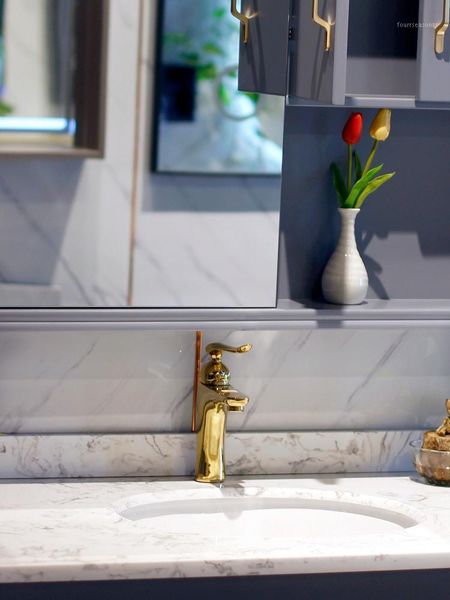 bathroom sink faucets brass material golden paint basin cold mixer tap single hole1
bathroom sink faucets brass material golden paint basin cold mixer tap single hole1