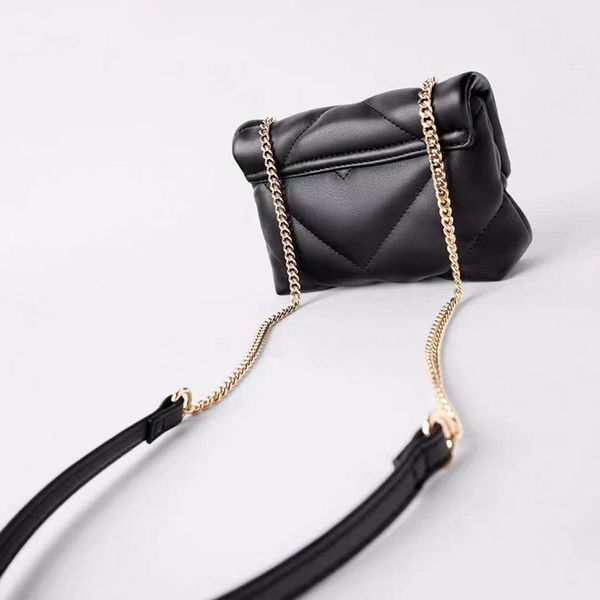 vintage chain designer pu leather crossbody bags for women 2021 winter womens trend handbags branded trending messenger bag
vintage chain designer pu leather crossbody bags for women 2021 winter womens trend handbags branded trending messenger bag