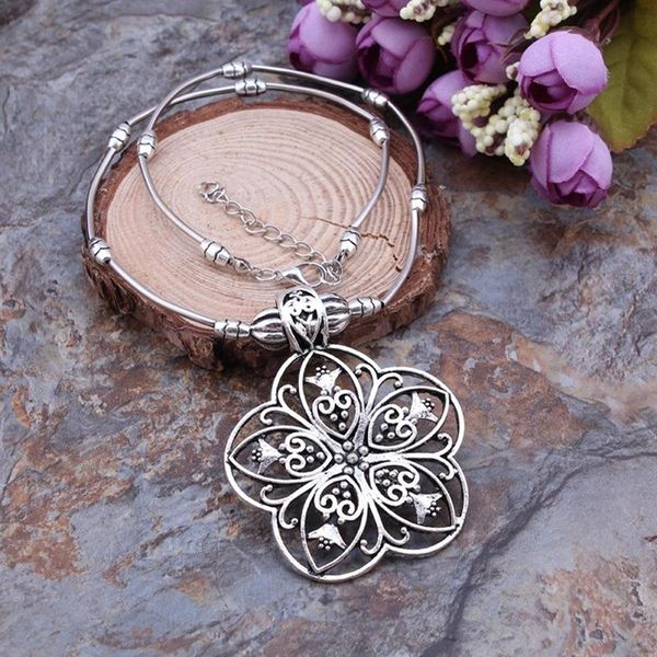 pendant necklaces retro ethnic tibetan silver jewelry bohemian carved hollow flowers pendants for women statement
pendant necklaces retro ethnic tibetan silver jewelry bohemian carved hollow flowers pendants for women statement