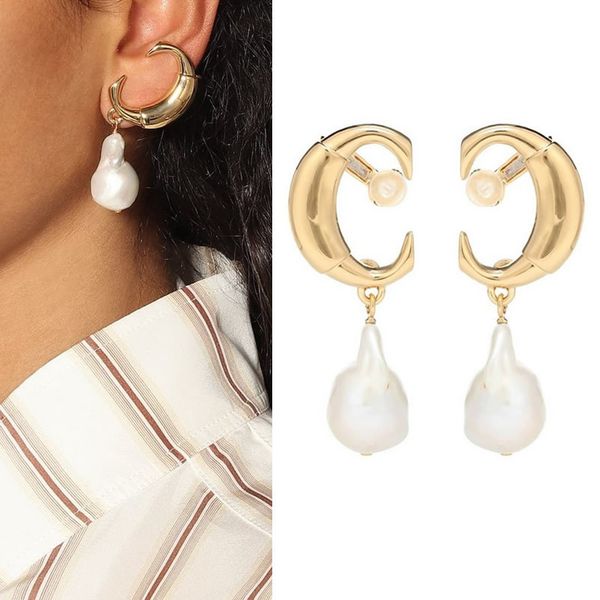 2021 design style special shaped pearl pendant copper plated 18k gold large c letter earclip earrings, Golden
2021 design style special shaped pearl pendant copper plated 18k gold large c letter earclip earrings, Golden