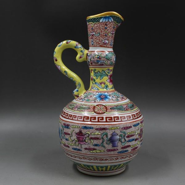 vases qianlong year handled ewer home furnishing retro pastel lines ornaments antique porcelain collection art decor accessories
vases qianlong year handled ewer home furnishing retro pastel lines ornaments antique porcelain collection art decor accessories
