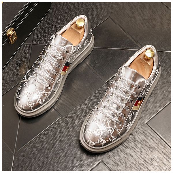 2021 new luxury dandelion spikes flat leather shoes fashion men embroidery loafer dress shoes smoking slipper casual, Black
2021 new luxury dandelion spikes flat leather shoes fashion men embroidery loafer dress shoes smoking slipper casual, Black