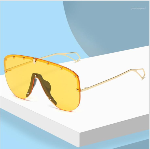 fashion metal half-frame glasses rivet punk style sunglasses personality men and women couples big frame, White;black
fashion metal half-frame glasses rivet punk style sunglasses personality men and women couples big frame, White;black