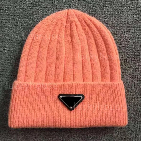 2021 fashion knitted hat men and women winter casual p letter casual hat fisherman thick knitted classic sports solid color warm hat, Blue;gray
2021 fashion knitted hat men and women winter casual p letter casual hat fisherman thick knitted classic sports solid color warm hat, Blue;gray