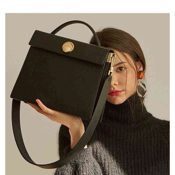 black ins chic small handbags doctor bags shoulder women's designer brand solid leather wide-strap crossbody
black ins chic small handbags doctor bags shoulder women's designer brand solid leather wide-strap crossbody