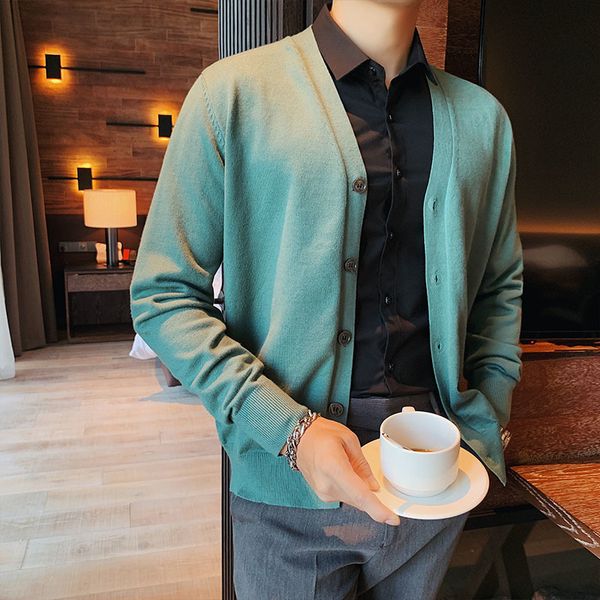 2021 new moda coreano de malha masculina fino decote em v casual cardigan masculino simples streetwear camisola amlx, White;black
2021 new moda coreano de malha masculina fino decote em v casual cardigan masculino simples streetwear camisola amlx, White;black
