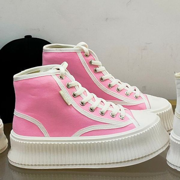 women's 2021 classic shoes designer low-canvas leather luxury lace-up casual shoe, Black
women's 2021 classic shoes designer low-canvas leather luxury lace-up casual shoe, Black