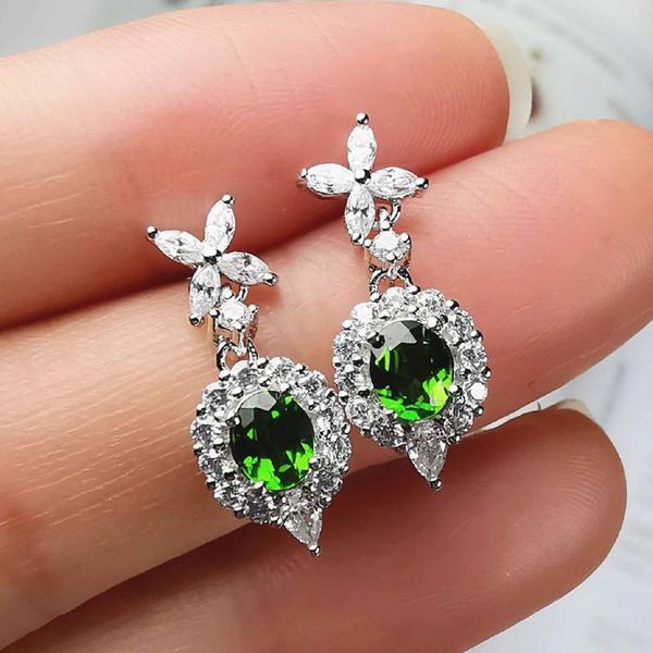 dangle & chandelier fashion chic clover green crystal emerald gemstones diamond drop earrings for women white gold silver color jewelry bijo
dangle & chandelier fashion chic clover green crystal emerald gemstones diamond drop earrings for women white gold silver color jewelry bijo
