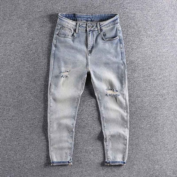 2021 new arrival baggy cropped retro light blue youth pants with holes cool boy handsome 0289 jiwx, White;black
2021 new arrival baggy cropped retro light blue youth pants with holes cool boy handsome 0289 jiwx, White;black