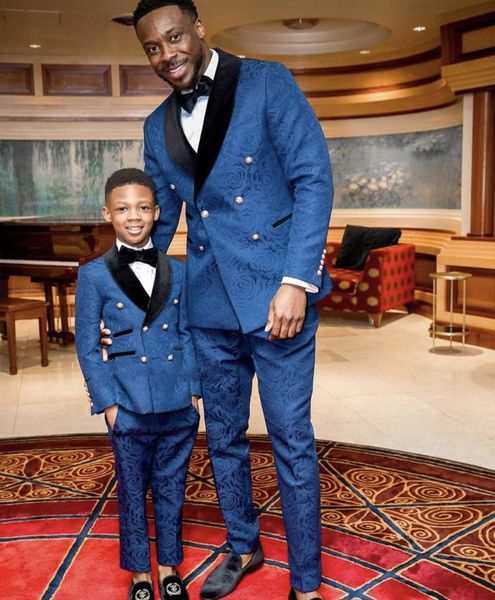 royal blue embossing men wedding tuxedos black velvet shawl lapel groom tuxedos brand new double-breasted dress men business dinner/darty su, Black;gray
royal blue embossing men wedding tuxedos black velvet shawl lapel groom tuxedos brand new double-breasted dress men business dinner/darty su, Black;gray