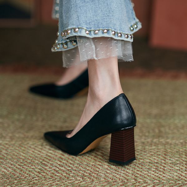 fashion mature elegant classic women cow leather square toe thick heeled shallow wedding office 2021 spring new shoes woman, Black
fashion mature elegant classic women cow leather square toe thick heeled shallow wedding office 2021 spring new shoes woman, Black