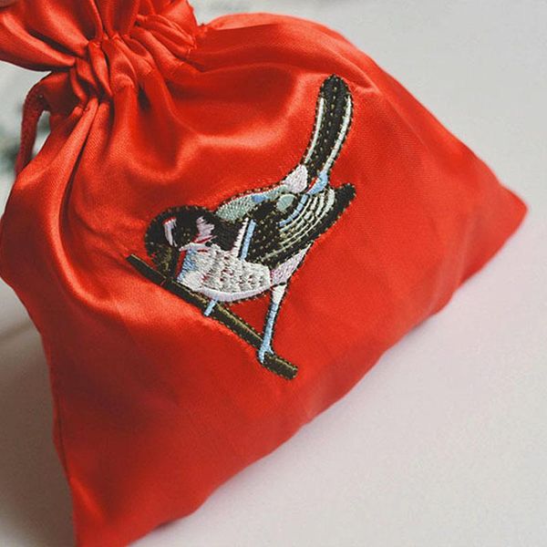 evening bags selling women stylish metal birdcage handbag mini bird embroidery crossbody bag
evening bags selling women stylish metal birdcage handbag mini bird embroidery crossbody bag