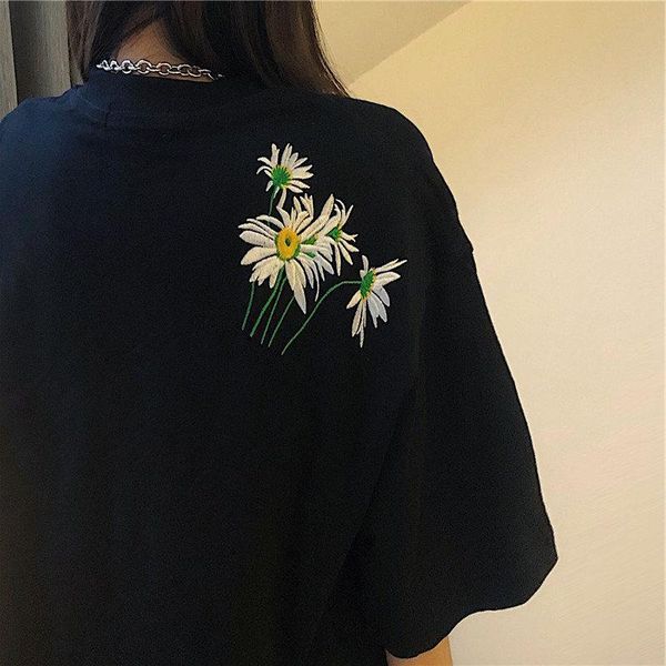 women's t-shirt ins short-sleeved female summer korean version of harajuku style retro embroidery mid-length loose half-sleeved top, White
women's t-shirt ins short-sleeved female summer korean version of harajuku style retro embroidery mid-length loose half-sleeved top, White