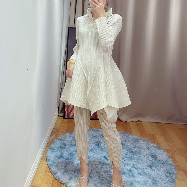 2021 beginning autumn new women's button myyak wardrobe fashion warp size single-breasted long-sleeved jacket tied renh, Black;brown
2021 beginning autumn new women's button myyak wardrobe fashion warp size single-breasted long-sleeved jacket tied renh, Black;brown