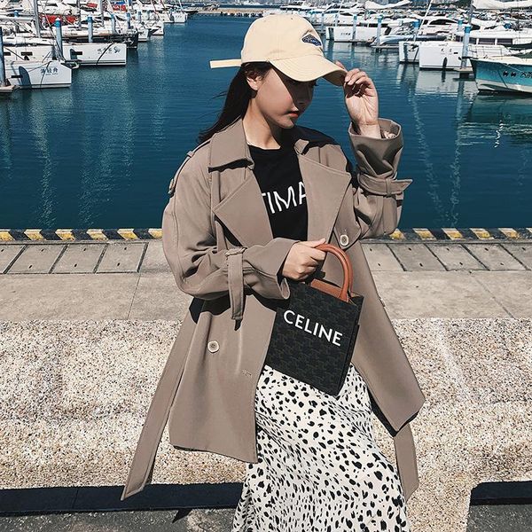 women's trench coats short style temperament high end windbreaker coat 2021 spring small khaki hepburn fashion, Tan;black
women's trench coats short style temperament high end windbreaker coat 2021 spring small khaki hepburn fashion, Tan;black