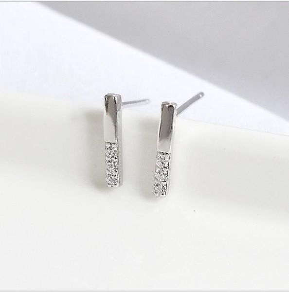 stud grier s925 sterling silver earrings one design word minimalist female chic jewelry, Golden;silver
stud grier s925 sterling silver earrings one design word minimalist female chic jewelry, Golden;silver