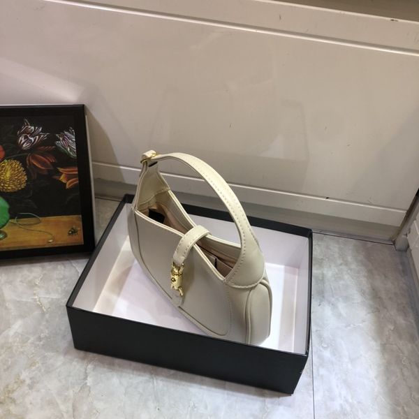 2021 fashion design leather bag removable shoulder strap women underarm bag advanced color choice shoulder bag retro exquisite style pocket
2021 fashion design leather bag removable shoulder strap women underarm bag advanced color choice shoulder bag retro exquisite style pocket
