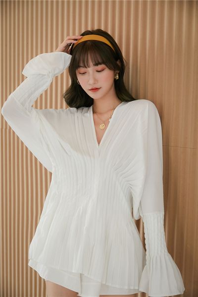 2021 new fall tunic women deep v neck pleated flare and blouse long sleeve ladies fashion designer clothing l6ml, White
2021 new fall tunic women deep v neck pleated flare and blouse long sleeve ladies fashion designer clothing l6ml, White