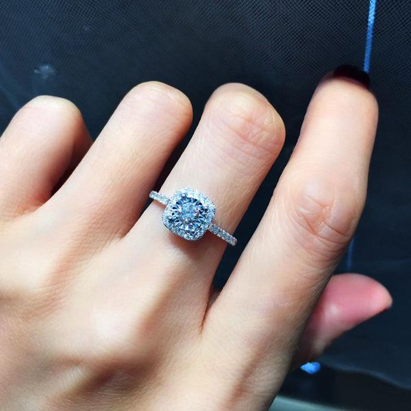 wedding rings huitan high-quality silver color crystal cz engagement for women simple and elegant design proposal fashion jewelry, Slivery;golden
wedding rings huitan high-quality silver color crystal cz engagement for women simple and elegant design proposal fashion jewelry, Slivery;golden