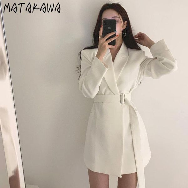 women's suits & blazers matakawa autumn blazer women korean vintage elegant turn down collar long sleeve woman jacket solid slim bandag, White;black
women's suits & blazers matakawa autumn blazer women korean vintage elegant turn down collar long sleeve woman jacket solid slim bandag, White;black
