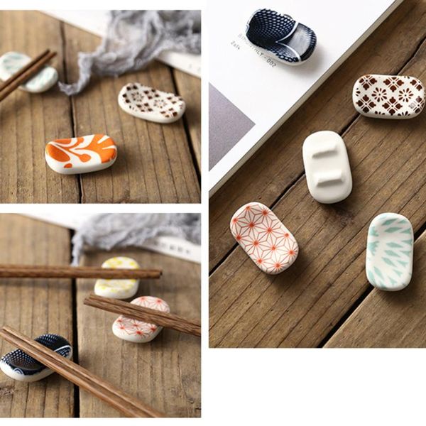 chopsticks 6 pcs japanese style chopstick holder lovely printed ceramic spoon rack bracket fork stand (random color)
chopsticks 6 pcs japanese style chopstick holder lovely printed ceramic spoon rack bracket fork stand (random color)