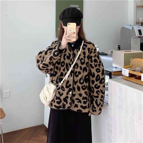werueruyu autumn winter coat women leopard pockets stitching lamb hair long sleeve button comfortable slim jacket 210608, Black;brown
werueruyu autumn winter coat women leopard pockets stitching lamb hair long sleeve button comfortable slim jacket 210608, Black;brown