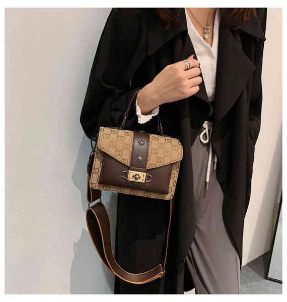 new bag women's sling shoulder oblique cross large capacity wide belt women purse
new bag women's sling shoulder oblique cross large capacity wide belt women purse