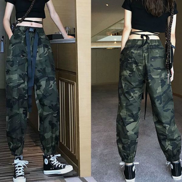 2021 new camouflage cargo the army of women green ankles banded spring korean fall hare female high waist casual pants 8w7t, Black;white
2021 new camouflage cargo the army of women green ankles banded spring korean fall hare female high waist casual pants 8w7t, Black;white