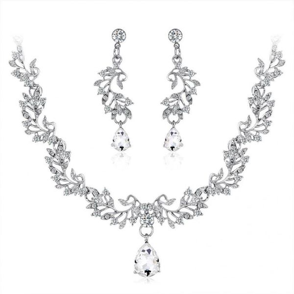 earrings & necklace 1 set trendy women leaf jewelry wedding lightweight extension chain, Silver
earrings & necklace 1 set trendy women leaf jewelry wedding lightweight extension chain, Silver