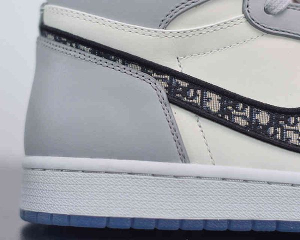 limited edition jumpman 1 1s basketball shoes luxury designer white gray upper outdoor trainers sneakers original accessories shoebox{catego
limited edition jumpman 1 1s basketball shoes luxury designer white gray upper outdoor trainers sneakers original accessories shoebox{catego