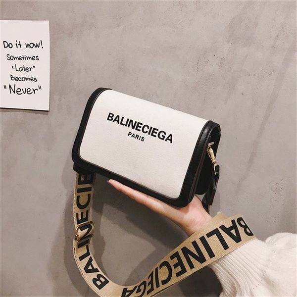 outlet 70% off net red small black bag texture women's new single shoulder bag messenger fashion 9107
outlet 70% off net red small black bag texture women's new single shoulder bag messenger fashion 9107