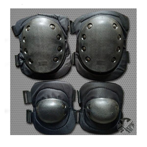 a new type of tactical black hawk protector lengthened and reinforced protective equipment
a new type of tactical black hawk protector lengthened and reinforced protective equipment
