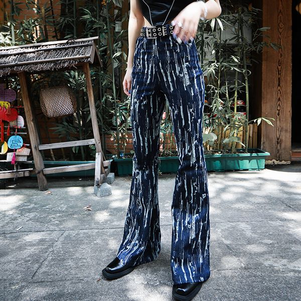 hole embroidery denim trousers for women high waist pocket streetwear flare pants female 2021 summer fashion new, Black;white
hole embroidery denim trousers for women high waist pocket streetwear flare pants female 2021 summer fashion new, Black;white
