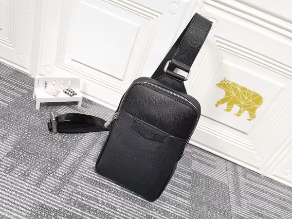 new l messenger bags luxury designer bags shoulder bag postmanbag made of leather and canvas, the design is small enough to hold your belong
new l messenger bags luxury designer bags shoulder bag postmanbag made of leather and canvas, the design is small enough to hold your belong