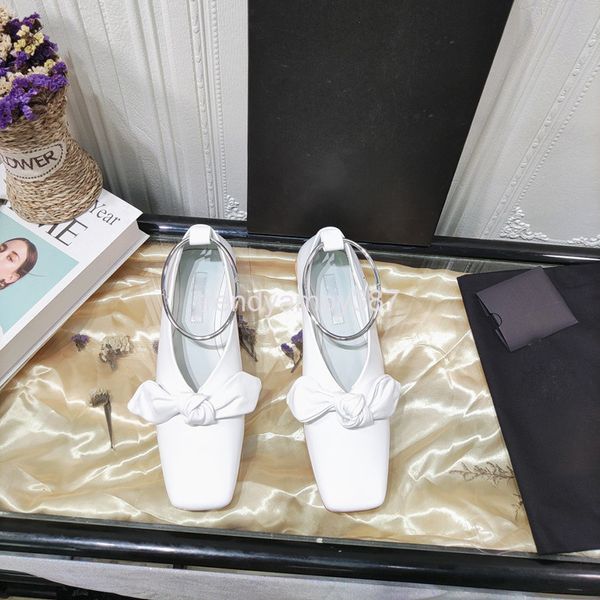 dress shoes summer women's single shoes ring square head flat bottom low heel lefu leisure, comfortable and fashionable, Black
dress shoes summer women's single shoes ring square head flat bottom low heel lefu leisure, comfortable and fashionable, Black