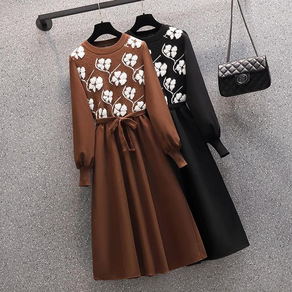 casual dresses 2021 autumn winter women's flower embroidery knitted splicing a-line dress vintage fashion elegant sashes thick sweater, Black;gray
casual dresses 2021 autumn winter women's flower embroidery knitted splicing a-line dress vintage fashion elegant sashes thick sweater, Black;gray